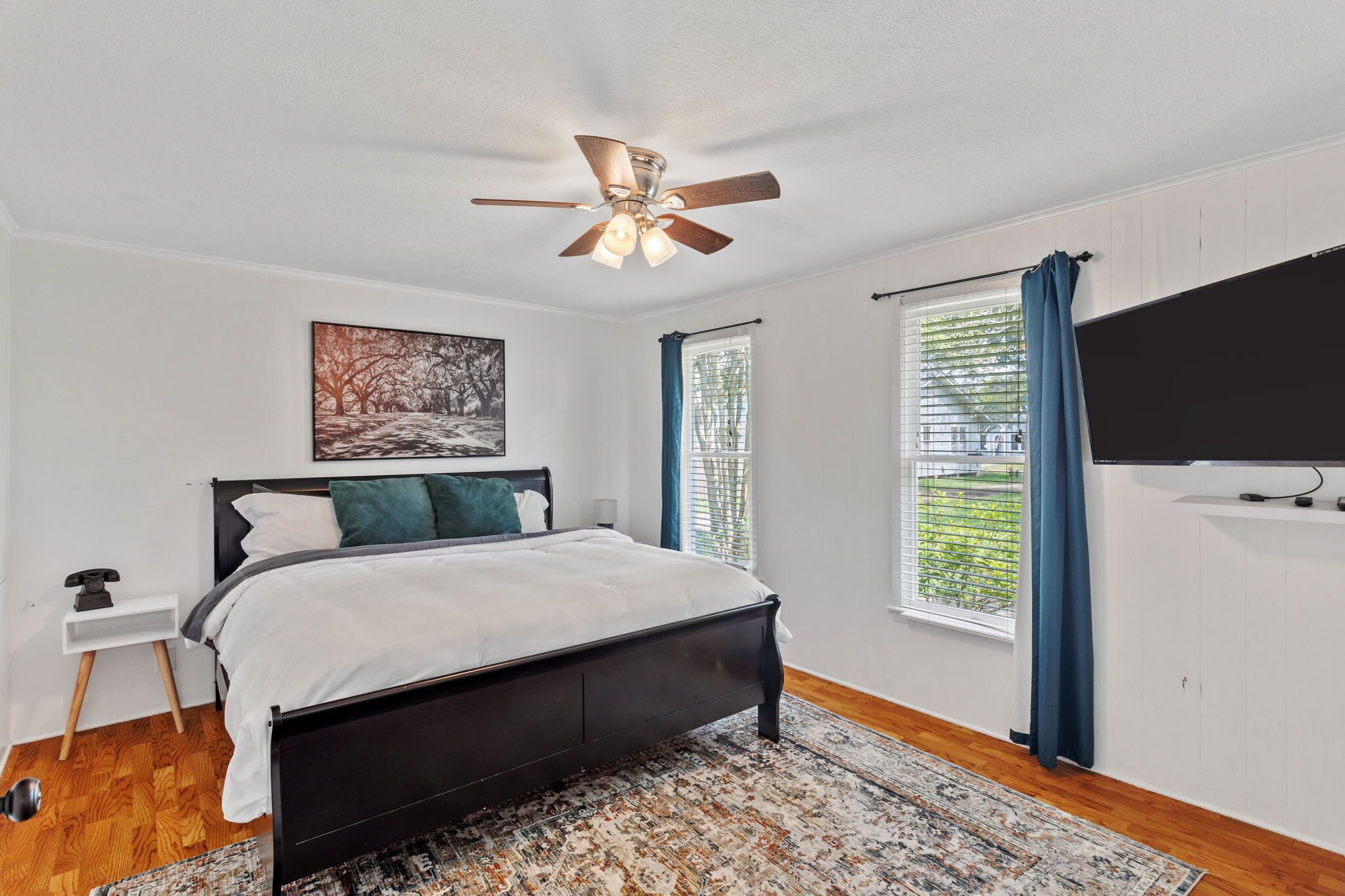 2 slaapkamers, een strijkplank/strijkijzer, wifi, beddengoed