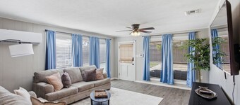 Downtown Cottage in Lake Charles, LA