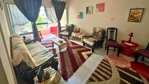 Apartment - Gadou 2BR Apt w Kitchen Balcony - Port Said (Port Said)
