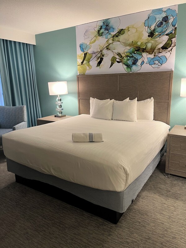 3 bedrooms, in-room safe, iron/ironing board, WiFi