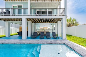 Hus - flera sängar (180 Pearl) | Pool