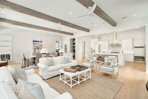 TV - Double Trouble|Easy Beach Access|Private Pool & Golf Cart (Santa Rosa Beach)