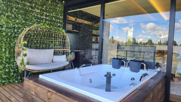 Brown Lotus | Terrasse/patio