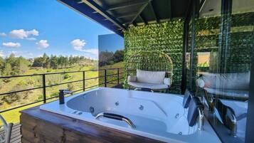 Brown Lotus | Terrass/Patio