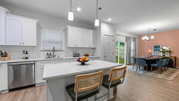 Microwave, oven, stovetop, dishwasher