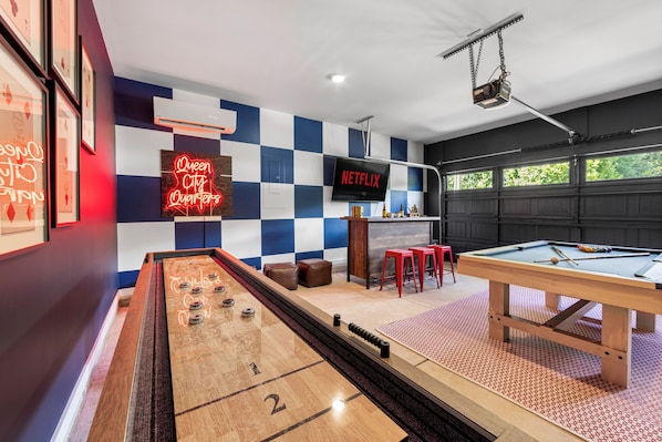 Game room