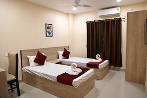 Deluxe Double or Twin Room, City View - Regal Guest House by ROH (Nagaon)