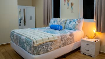 4 bedrooms, iron/ironing board, free WiFi, bed sheets