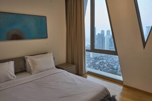 4 quartos, ferros/tábuas de passar roupa, Wi-Fi, roupa de cama