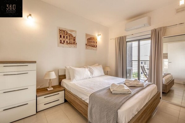 Desk, iron/ironing board, travel crib, free WiFi