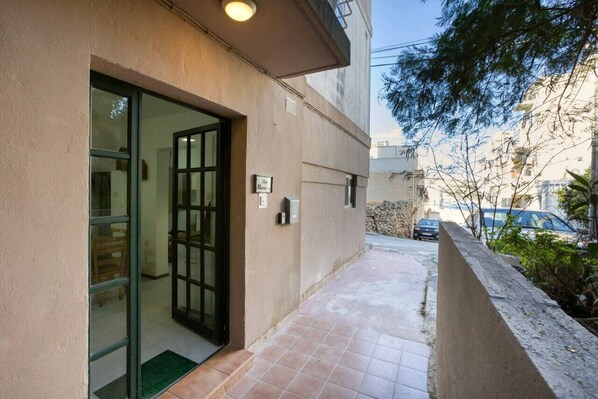 تفاصيل الفندق من الخارج