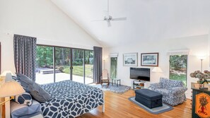 4 bedrooms, iron/ironing board, Internet, bed sheets - Bright & Modern East Hampton Retreat with Private Pool and Lush Yard (East Hampton)