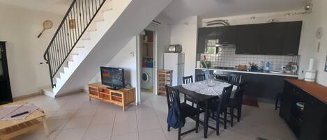 Four, plaque de cuisson, lave-vaisselle