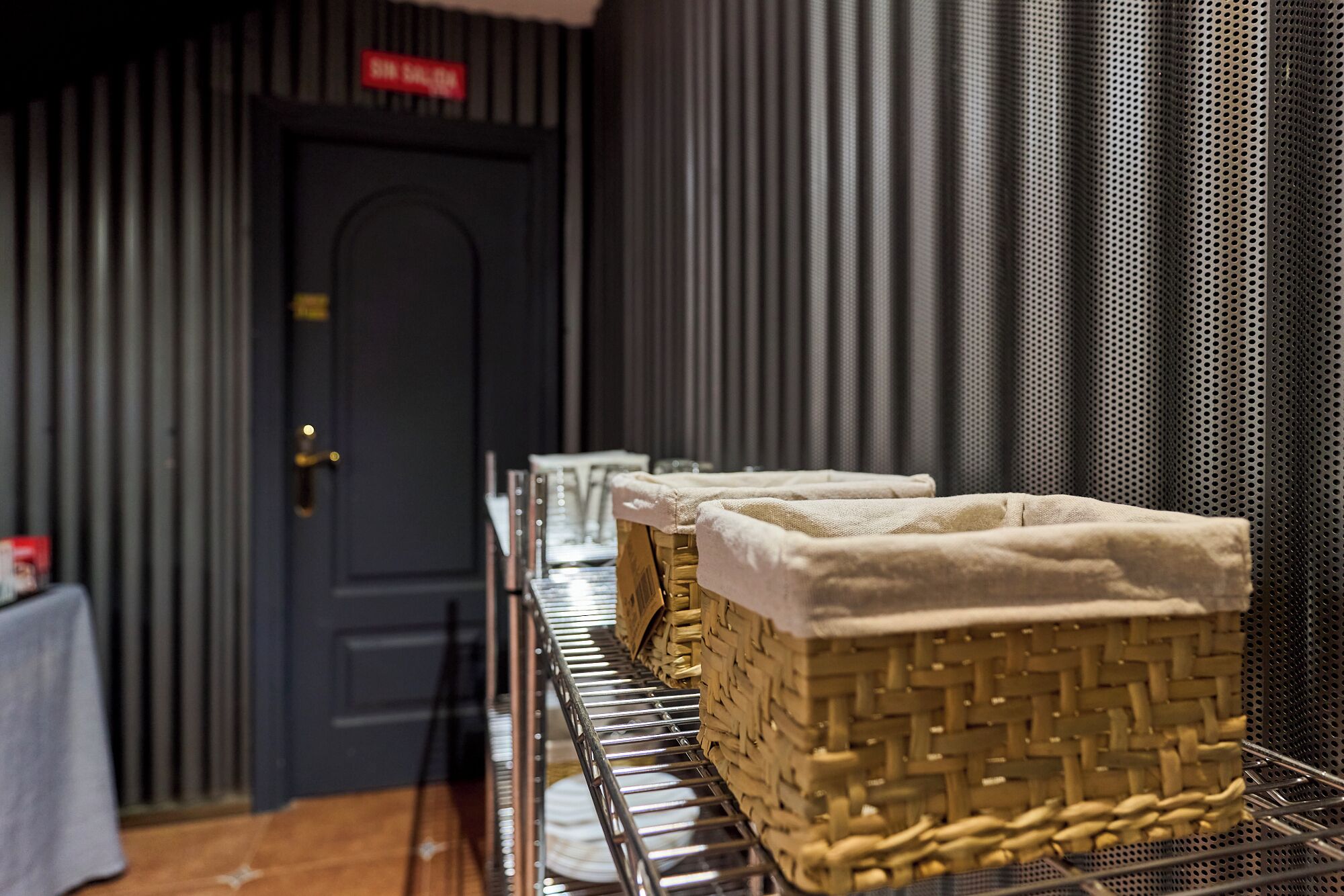 Daily full breakfast (EUR 5 per person)