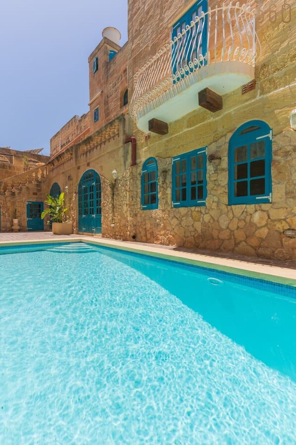 Pool - A lovely 4BR Townhouse in Central Gozo w/Pool (L-Għarb)