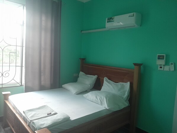 6 chambres, Wi-Fi, literie fournie