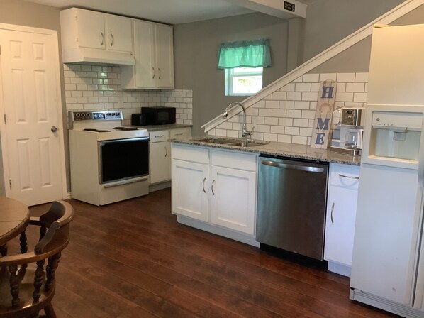 Microwave, oven, stovetop, dishwasher