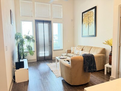 Charming 1-bdr apt in terrific Frisco next to Toyota Stadium with WiFi & fitness