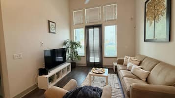 TV connectée, table de tennis de table