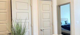 Charming 1-bdr apt in terrific Frisco next to Toyota Stadium with WiFi & fitness