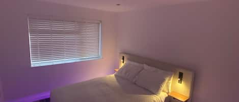 1 bedroom, free WiFi, bed sheets