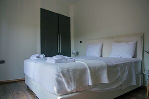 3 bedrooms, free WiFi, bed sheets