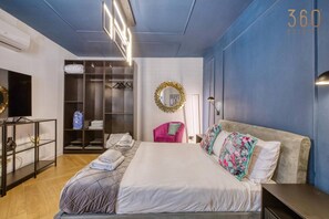 1 bedroom, desk, iron/ironing board, travel cot