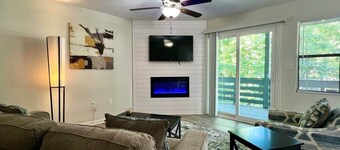 Forest Comfort • Modern 2BR by Lakes & Clemson