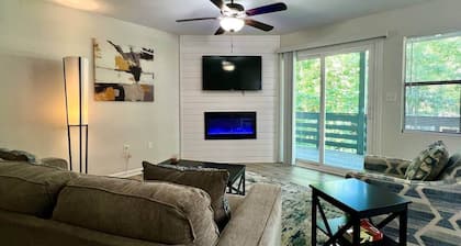 Forest Comfort • Modern 2BR by Lakes & Clemson