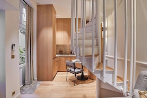 Apartment | Bahagian dalam
