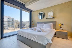 2 Schlafzimmer, Schreibtisch, Bügeleisen/Bügelbrett, WLAN