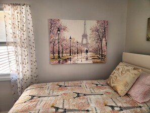 3 bedrooms, free WiFi, bed sheets