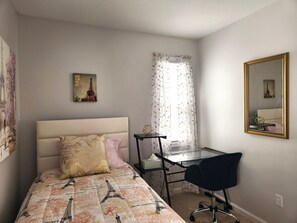 Wifi gratis y ropa de cama 