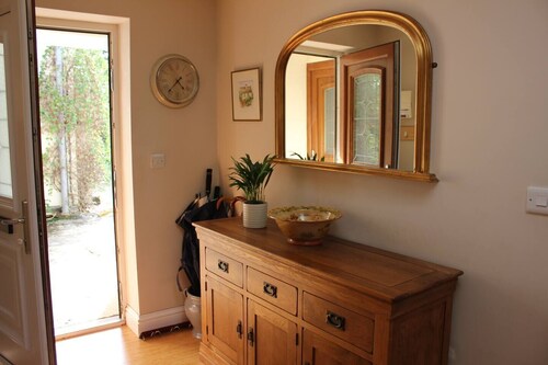 Quaint 1-bedroom house in Cheltenham