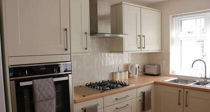 Quaint 1-bedroom house in Cheltenham