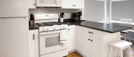 Family Cottage, Park View | Private kitchen