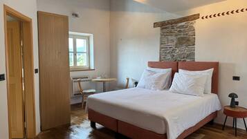 Superior kamer, 1 twee- of 2 eenpersoonsbedden | Een kluis op de kamer, geluiddichte muren, gratis wifi