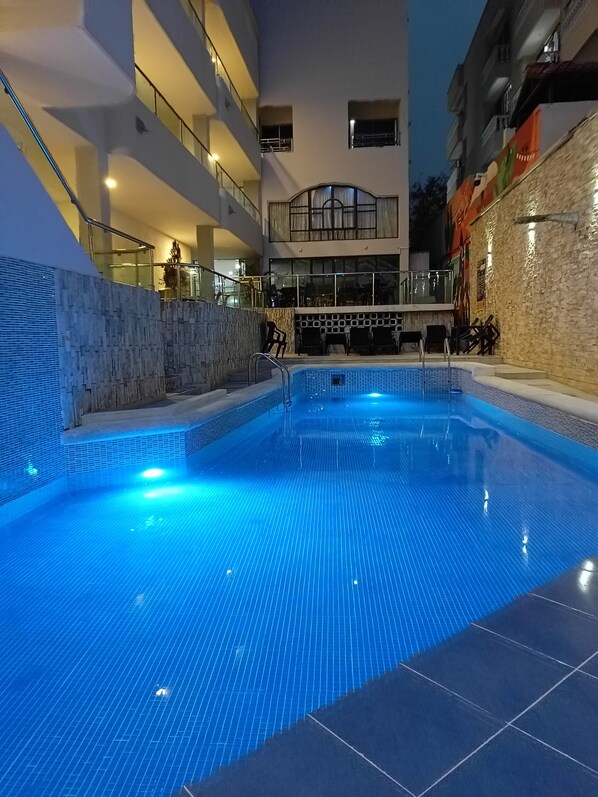 Piscine extérieure