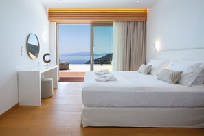 6 soveværelser, pengeskab på værelset, strygejern/strygebræt