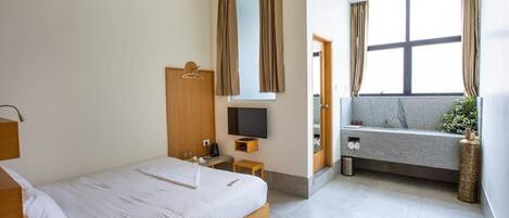 Double Room | Iron/ironing board, free WiFi