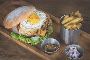 Free daily cooked-to-order breakfast - The Quarters Business Hotel (Bangalore)