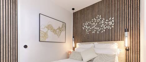 2 chambres, fer et planche à repasser, Wi-Fi, draps fournis