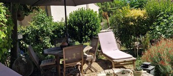 Accommodation in Hameau Provençal near Aix en Pce