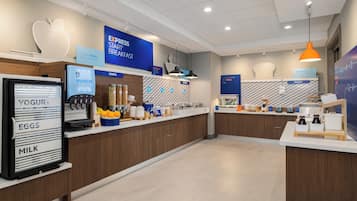 Free daily continental breakfast