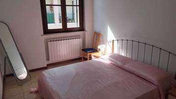 2 camere, ferro/asse da stiro, lenzuola