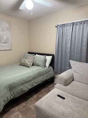 3 bedrooms, iron/ironing board, WiFi, bed sheets - Charming 3-bedroom house with WiFi and AC in superb Pace (Pace)