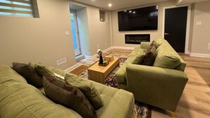 Smart TV y chimenea