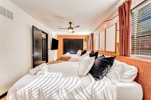 5 bedrooms, desk, iron/ironing board, travel cot