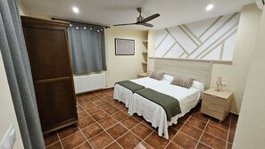 6 habitaciones, tabla de planchar con plancha y wifi gratis 
