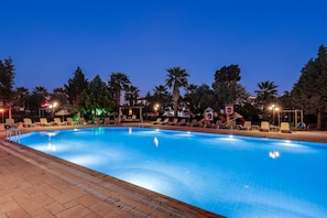 Indoor pool, seasonal outdoor pool